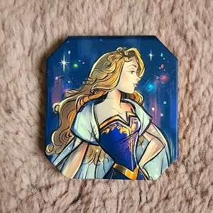 Colourpop x Disney Coronation Highlighter